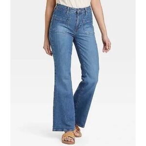 Universal thread high rise flare patch pocket jeans size 4